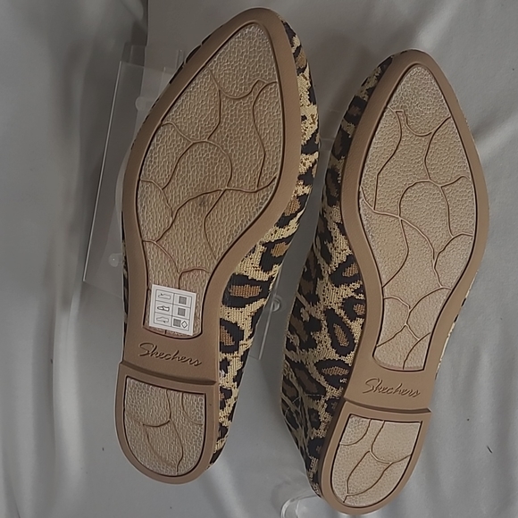 Sketchers Women's Animal Print Memory Print Slip Ons -Size 9.5 Beige - Picture 5 of 6